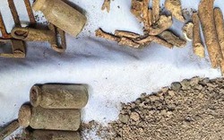 Đi bắt dơi, người dân phát hiện 12 bộ hài cốt trong hang đá