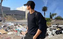 Kinh doanh toàn lỗ, dẹp tiệm xong chẳng biết làm gì nên đi nhặt rác: Người đàn ông phát hiện ra một “mỏ vàng”