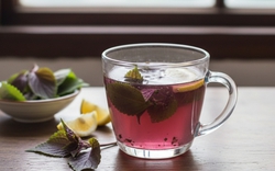 Điều gì xảy ra với cơ thể nếu uống nước gừng nấu với lá tía tô?