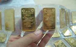Cuối ngày 16-4, giá vàng miếng giảm nhanh, người mua lỗ hơn 7 triệu đồng sau 2 ngày