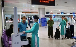 Quy định mới tại sân bay Tân Sơn Nhất: Bắt buộc khai báo thông tin trực tuyến trước khi nhập cảnh