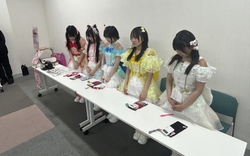 Oái oăm không tưởng: Nhóm nhạc nữ vừa tổ chức sự kiện nhưng không có fan nào tới dự