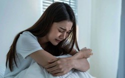 Con gái sợ hãi khi mẹ cả đời "mặc áo sờn cổ" và "ăn đầu cá" để làm vũ khí hành hạ tinh thần cả nhà: Xin mẹ "đừng hy sinh cao cả nữa"