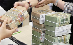 Có ngân hàng huy động tiền gửi với lãi suất "ưu đãi" tới 10%/năm