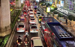 Từ tháng 4, khách Việt đi Thái Lan cẩn thận bị nộp phạt tiền triệu vì 10 quy định mới