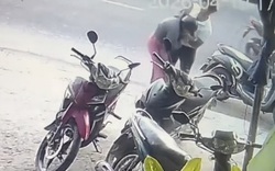 Clip: Phẫn nộ cảnh thanh niên hành hung phụ nữ giữa phố, công an vào cuộc