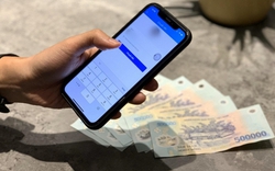 Hơn 1.300 người ở TP.HCM đồng loạt có thêm 5.000.000 đồng trong tài khoản, cơ quan chức năng thông báo: Có 1 đặc điểm chung