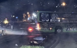 Xe khách tông xe máy, 2 người tử vong tại chỗ