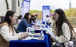 Buồn của nền kinh tế thứ 2 thế giới: Tỷ lệ thanh niên thất nghiệp quay đầu tăng, 1 chọi 100 để tranh 'bát cơm sắt', rải 1.000 đơn ứng tuyển chỉ nhận được 8 lời mời phỏng vấn