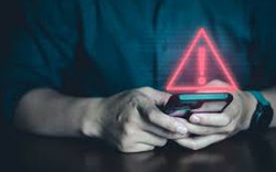 Cảnh báo: Điện thoại xuất hiện 3 dấu hiệu này, rất có thể bạn đã bị theo dõi, nhiều người vô tình bỏ qua và phải trả giá đắt