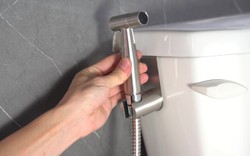 Lời khuyên đến các gia đình khi dùng vòi xịt vệ sinh, tránh bị viêm nhiễm