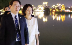 Tổng thống Hàn Quốc và Phu nhân dạo hồ Hoàn Kiếm, thưởng thức kem Thủy Tạ