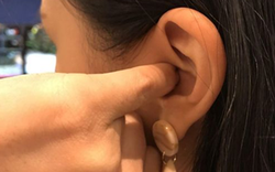 1 thói quen ngoáy tai có thể gây ung thư, nhiều người vẫn làm mỗi ngày