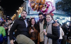 Khách Tây kể lại trải nghiệm lúc 1h sáng giữa thủ đô rồi đưa ra quyết định bất ngờ này