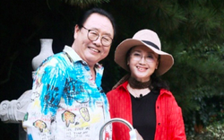 "Trư Bát Giới" Mã Đức Hoa: Viết 300 thư tay, tặng vợ nhẫn kim cương ở sân bay