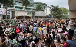 Cả Việt Nam rủ nhau đi Trung Quốc: Cửa khẩu đón nửa triệu khách, áp đảo 40% thị phần tour quốc tế