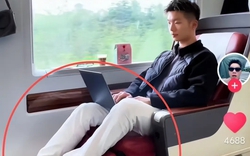 Bức ảnh này có gì mà bị mỉa mai: Người nghèo khoe giàu sang thật cay đắng?