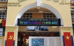 TP HCM: 25 học sinh nghi ngộ độc thực phẩm, có ca thở máy