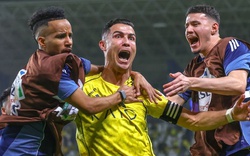 Ronaldo toả sáng giúp Al Nassr hạ Al Ahli: Đáp trả fan cực gắt bằng 5 chiếc cúp Champions League