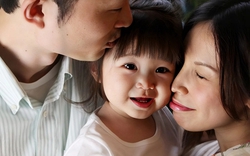 6 hành động "bất thường" chỉ ra: Con yêu bố mẹ nhiều lắm!