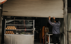 Đình chỉ hoạt động 1 tiệm bánh mì nổi tiếng, phạt hành chính 90 triệu đồng