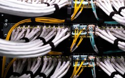 AI bùng nổ toàn cầu, nhưng thế giới lại "khát" 200.000 lao động trong ngành không cần bằng đại học