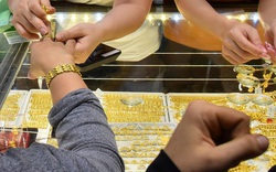 Giá vàng hôm nay, 30-4: Tiếp tục giảm sâu