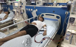 Người đàn ông suy thận cấp vì món tương đậu nành, bác sĩ nói thẳng: 4 loại nước chấm "phá thận" nên ăn ít