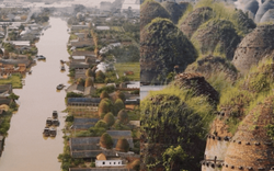 Lạc lối ở "Vương quốc đỏ" hơn 100 tuổi ở miền Tây: Góc check-in tuyệt đối điện ảnh, chục năm nữa chưa chắc đã còn nguyên vẹn để ngắm!