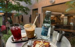 Review P Coffee Đà Nẵng: Không gian nịnh mắt nhưng chất lượng bánh và đồ uống liệu có tương xứng?