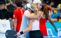 Không thể ngăn cản: "Thu Thủy" Anna Leigh Waters và Ben Johns thắng áp đảo, thẳng tiến vào Chung kết PPA Asia 1000