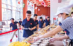 Bộ Giáo dục và Đào tạo yêu cầu các trường công khai đơn vị cung cấp thực phẩm để xã hội cùng tham gia giám sát