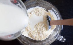 4 thực phẩm màu trắng là "vua phá hoại" mạch máu, bác sĩ Nhật nói thẳng: Mê mấy cũng phải "giữ miệng"