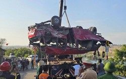 Hiện trường vụ xe khách chở các thợ lặn lao xuống vực, nhiều người thương vong