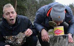 Món ăn "thối nhất thế giới": Khó ngửi tới mức không được phép mở trong nhà