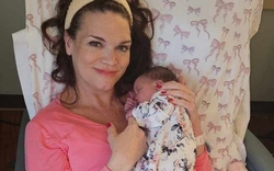 9 năm sau ngày chồng mất, bác sĩ nói cơ hội gần như bằng 0, nhưng tôi vẫn sinh con từ "một thứ" mà chồng để lại