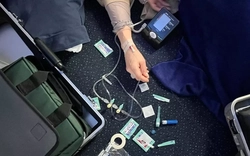 Cấp cứu khách nữ trên chuyến bay từ Việt Nam đi Nhật, kịch tính như trong phim