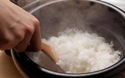 2 lỗi nấu cơm nhiều người Việt làm quen đến mức không biết là SAI
