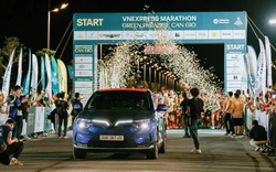 Những khoảnh khắc đáng nhớ của xe điện VinFast tại giải chạy VnExpress Marathon Green Paradise Cần Giờ 2026