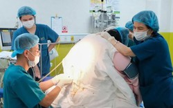 Sản phụ nặng 140kg, tiền sản giật nặng sinh con 4,6kg an toàn