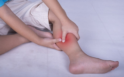 Vì sao không phải cứ tê bì, khó ngủ là uống magie? Bác sĩ Bệnh viện Bạch Mai giải thích
