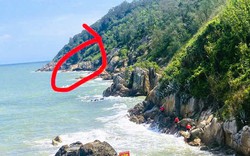 Mải mê chụp ảnh, thủy triều lên cao khiến 2 du khách mắc kẹt tại mỏm đá ở biển Sầm Sơn