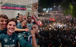 Khoảnh khắc Luân Đôn mở hội, Arsenal vỡ òa chức vô địch Ngoại hạng Anh lịch sử sau 22 năm
