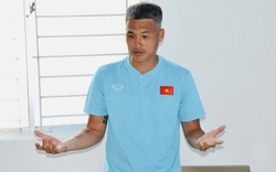 Công Vinh lộ diện