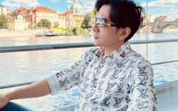Nam ca sĩ đình đám một thời đi bán cà phê tại đường Đinh Tiên Hoàng, TP.HCM: Khách đến mua không có chỗ đứng