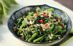 Nắng nóng đỉnh điểm, mẹ tôi cứ luân phiên nấu 4 món rau tươi mát này, ai ăn cũng khen ngon hoàn hảo lại "xua" nóng bức