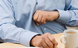 Bỏ qua 2 triệu chứng không đau, người đàn ông 60 tuổi phát hiện ung thư gan giai đoạn cuối