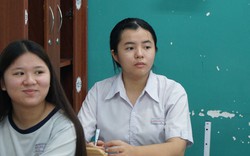 Nữ sinh Côn Đảo vượt hơn 230 km vào đất liền dự thi lớp 10