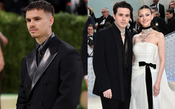 Romeo Beckham gây ấn tượng trong lần đầu dự Met Gala, vợ chồng Brooklyn - Victoria “vắng mặt bí ẩn” giữa drama gia đình