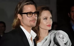 Angelina Jolie phản đòn Brad Pitt
